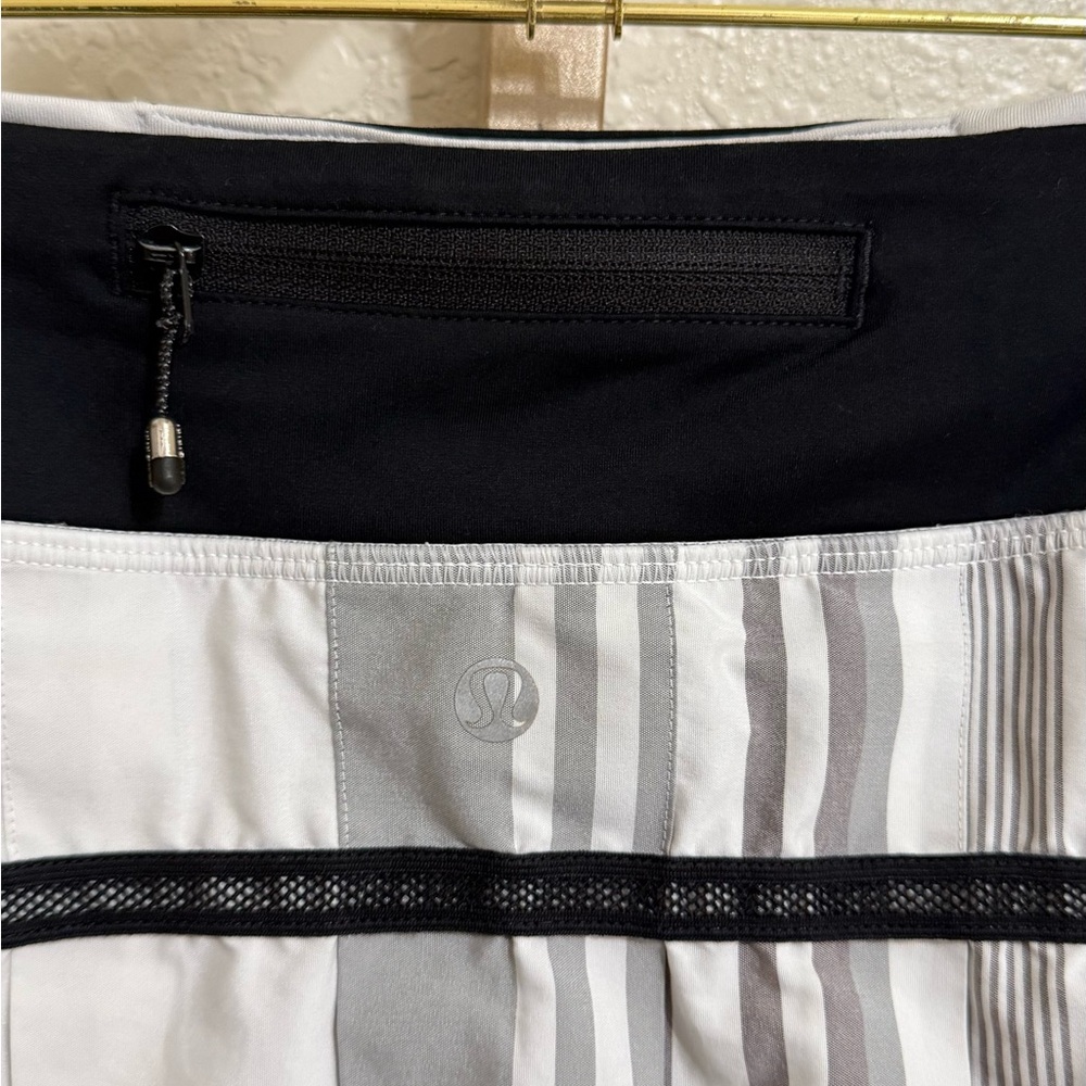 Lululemon Pace Setter Run Skirt Groovy Stripe Size 8 - Picture 6 of 10